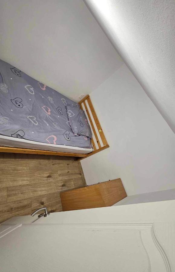 7Dab Rotten 4B3 Contactless Self Check-In Budapešť Exteriér fotografie