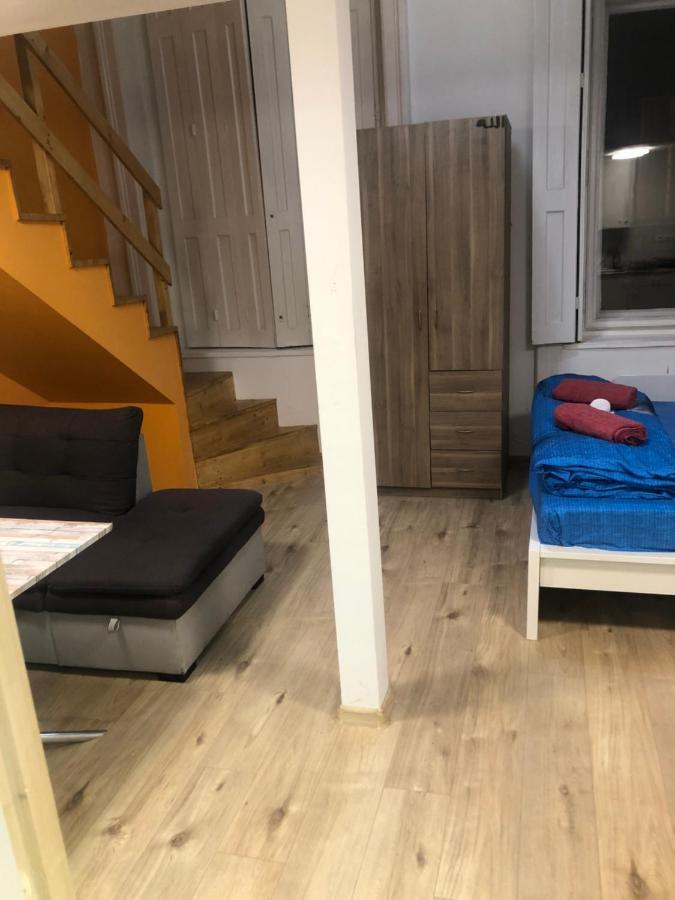 7Dab Rotten 4B3 Contactless Self Check-In Budapešť Exteriér fotografie